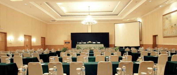 Best offers for Aryaduta Makassar Ujung Bulu