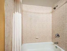 Best offers for Howard Johnson Bronx Near Stadium New York