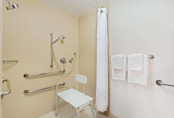 أفضل العروض ل داوبلتري باى هيلتونارلاندو اياست -  يوكفاري أورلاندو