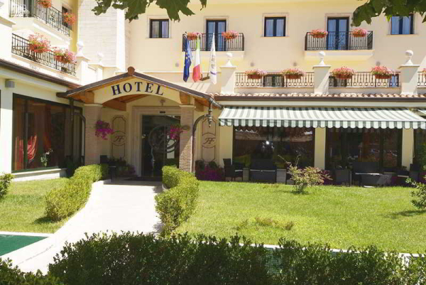Best offers for Fashion Hotel Valmontone