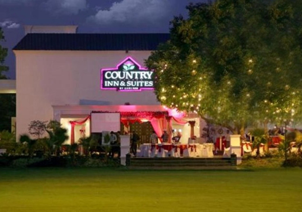 أفضل العروض ل كانترى فندق و اجنحه فندقيه باى راديسون, دلهي ساتباري نيو دلهى