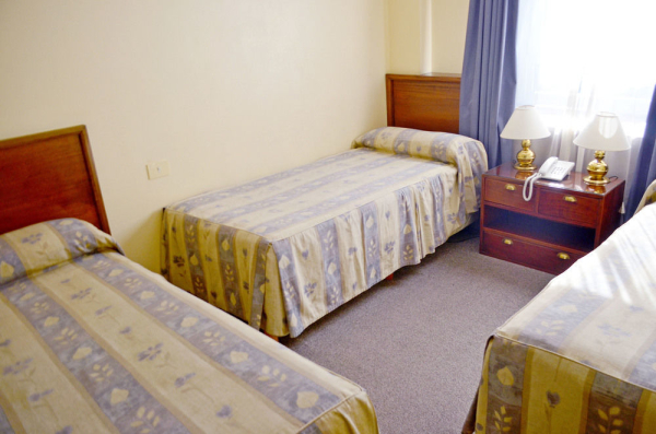 أفضل العروض ل ثينترو نابال مار دي أخوو