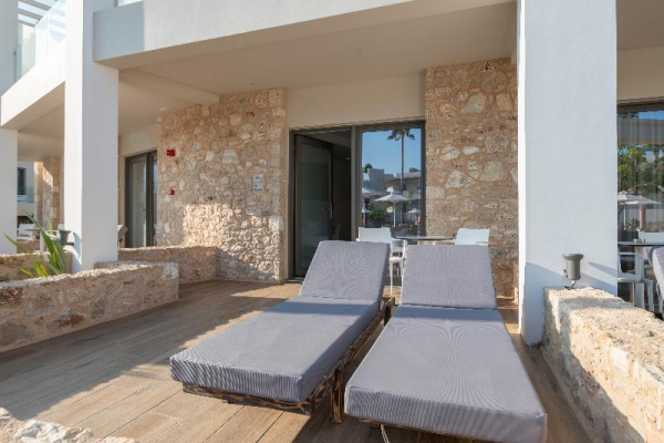 Best offers for HOTEL APOLLON Lampi