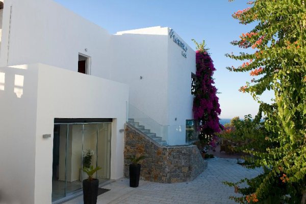 Best offers for HOTEL MARITIMO BEACH Sissi
