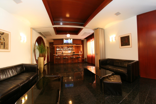 أفضل العروض ل Savoy Hotel تيميسوارا 