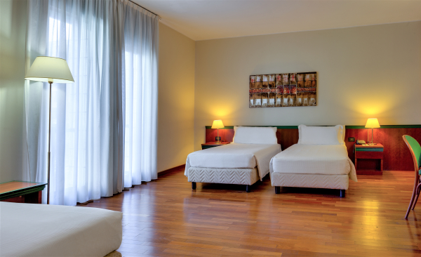 أفضل العروض ل فندق رافالو ميلانو