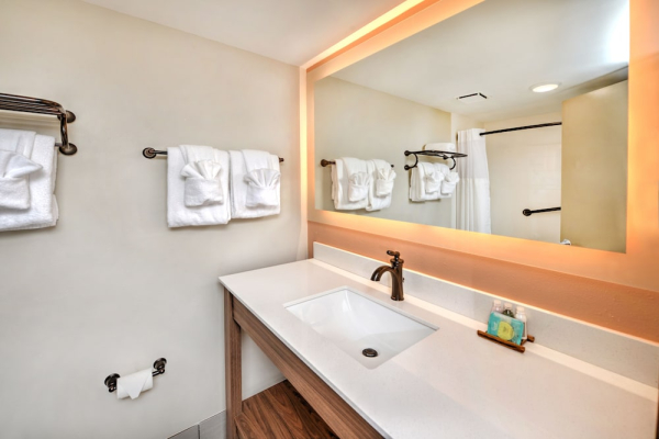 Best offers for BAHAMA HOUSE Daytona Beach 