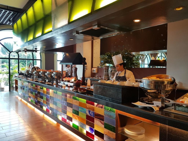 Best offers for WATERFRONT AIRPORT HOTEL AND CASINO Lapu Lapu