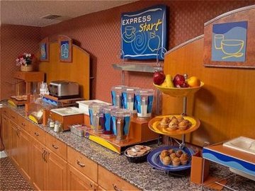 Best offers for HOLIDAY INN EXPRESS BRANDENTON WEST Bradenton