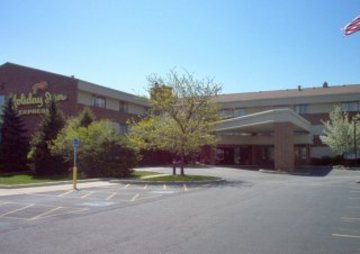 Best offers for HOLIDAY INN EXPRESS CHICAGO-DOWNERS GROVE Downers Grove 