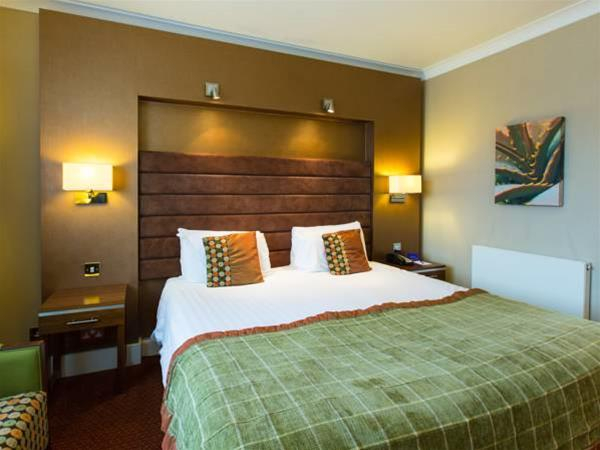 Best offers for Hampshire Court Basingstoke