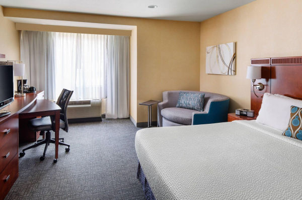 أفضل العروض ل Courtyard by Marriott Sacramento Cal Expo ساكرامنتو 