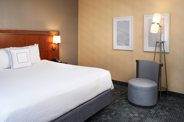 Best offers for Courtyard by Marriott Kansas City Overland Park/Metcalf Overland Park 