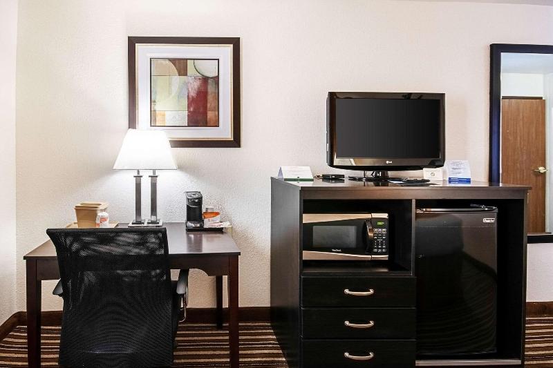 Best offers for Quality Inn Dodge City Dodge City 