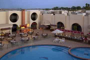 أفضل العروض ل holiday inn radhwa ينبع