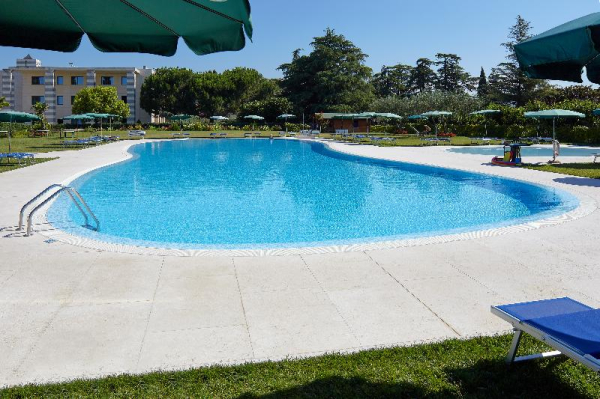 أفضل العروض ل منتجع فيلا ك يوارانتا توماسي وين و أوسبدالتو دي بسكانتينا