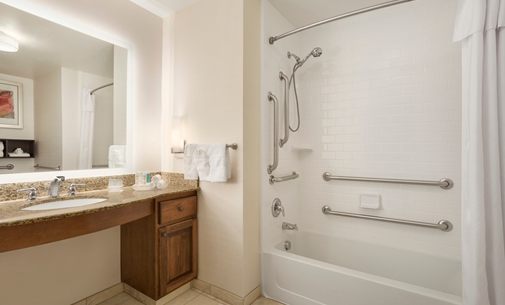 Best offers for HOMEWOOD SUITES FARGO Fargo