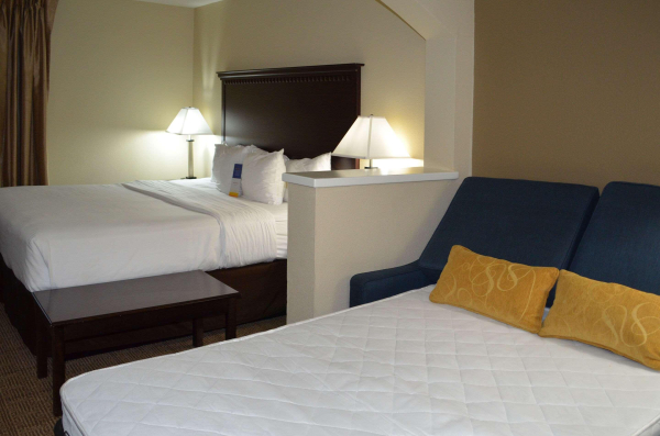 أفضل العروض ل Comfort Suites Tulare تولار 