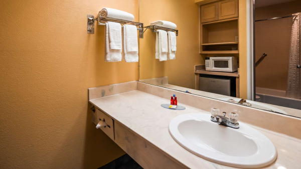 Best offers for Quality Inn & Suites Fayetteville I-95 Fayetteville