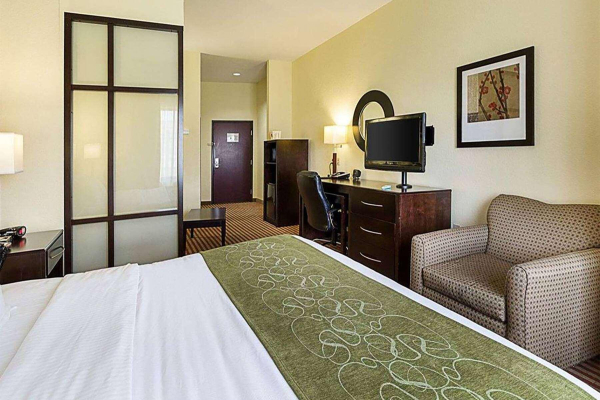 Best offers for Days Inn Suites Houston - West Energy Corridor Stafford 
