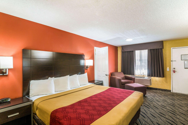 Best offers for Econo Lodge Hesperia - Victorville I-15 Hesperia 