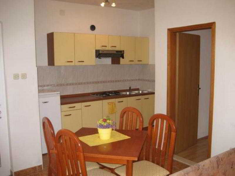 Best offers for Ana I Zlatko Apartments Hvar 