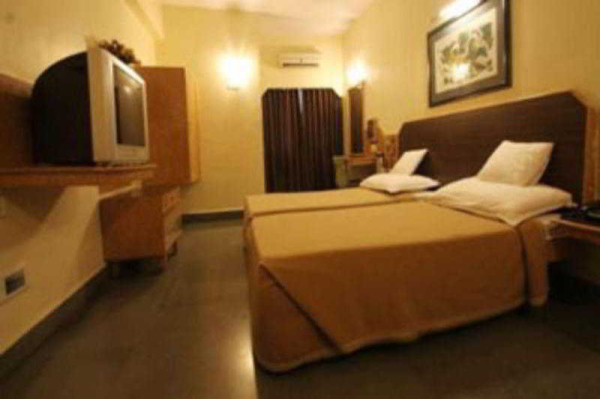 أفضل العروض ل Hotel Hospice سورات 