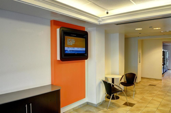 أفضل العروض ل موتيل 6 نوارلينس جرتنا