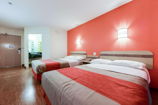 أفضل العروض ل موتيل 6 ميسيسااجا -تورونتو مارخام