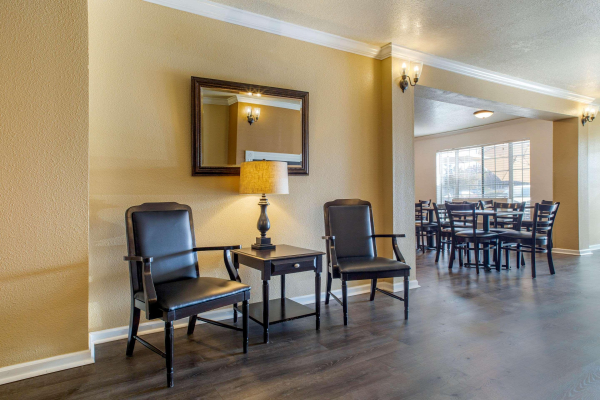 أفضل العروض ل Quality Inn Tulare تولار 