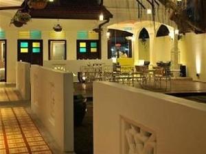 Courtyard Boutique