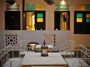 Courtyard Boutique