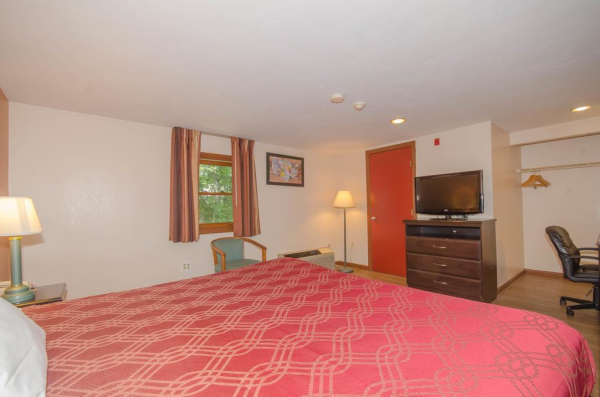 Best offers for Econo Lodge Sharon Area Sharon