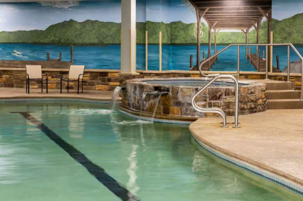 Best offers for La Quinta Inn & Suites By Wyndham Lake George Lake George