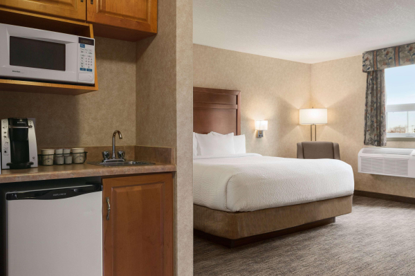 Best offers for Days Inn & Suites By Wyndham Brooks Brooks