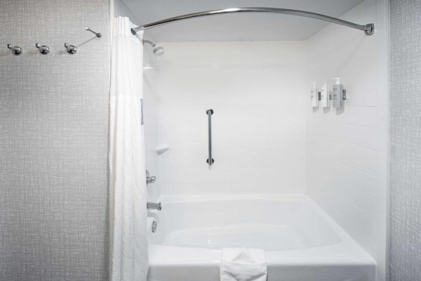 Best offers for Hampton Inn & Suites Tulsa-Woodland Hills Nashville 