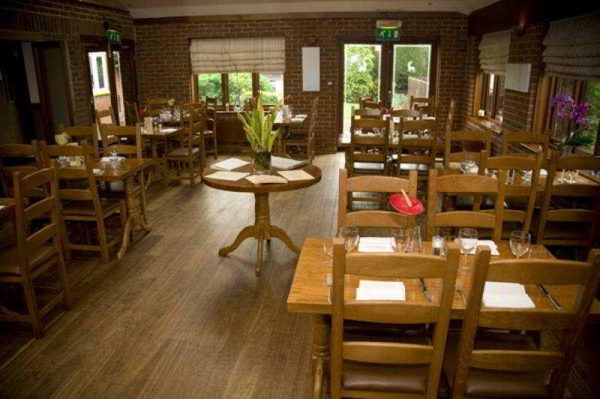 أفضل العروض ل THE WHITE HART هيف ويكومب