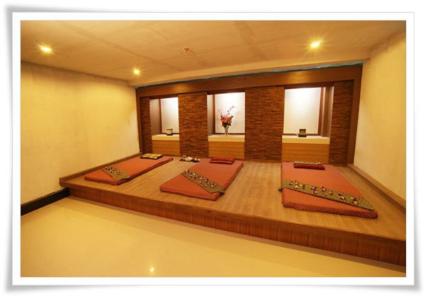 Best offers for Convenient Grand Hotel by ZUZU Bangkok