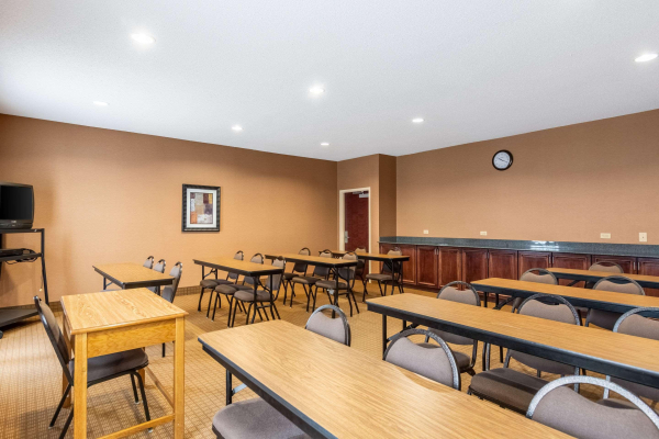 أفضل العروض ل كومفورتان ايمبوريا إمبوريا