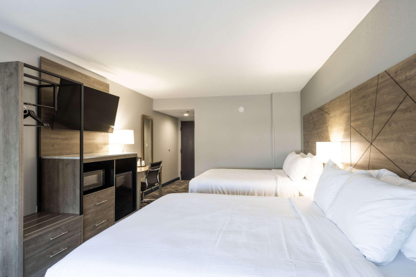 Best offers for Rodeway Inn & Suites near Outlet Mall - Asheville Asheville 