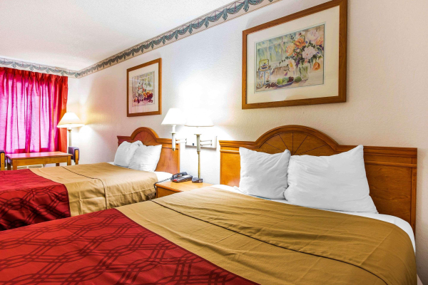 Best offers for Econo Lodge Inn & Suites Albany