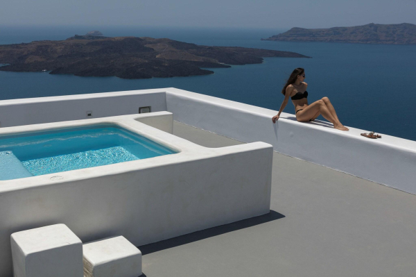 Best offers for Aria Suites Yefira