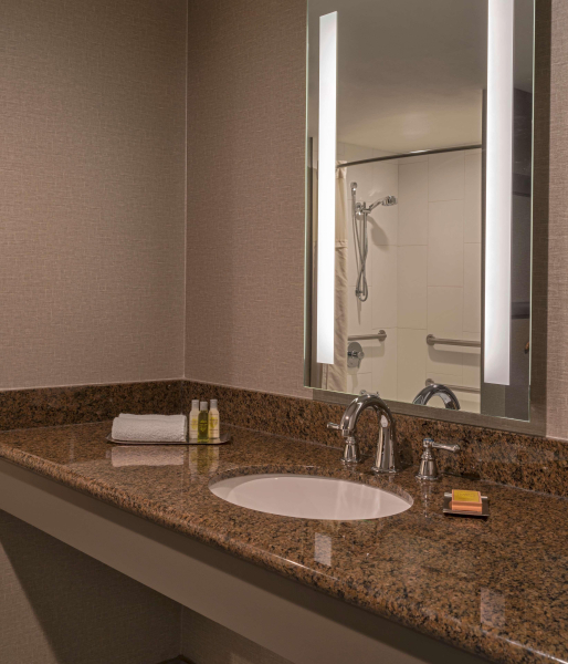 أفضل العروض ل داوبلتري باى هيلتونااصتين اوستين