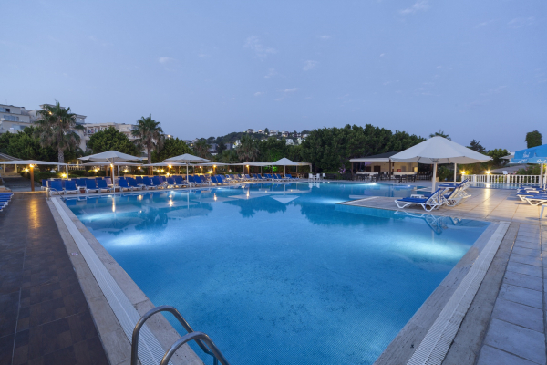 أفضل العروض ل Golden Age Hotel Bodrum بودروم