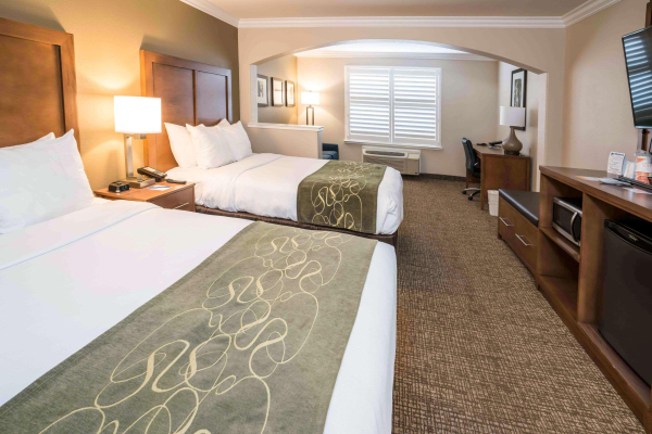 أفضل العروض ل Comfort Suites Fresno فرسنو 