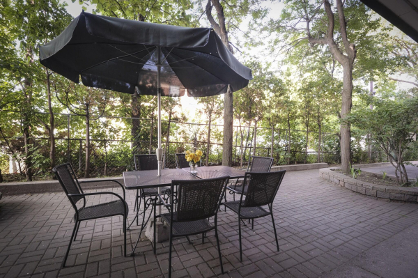 Best offers for Monte Carlo Inn Toronto West Suites Mississauga Beach