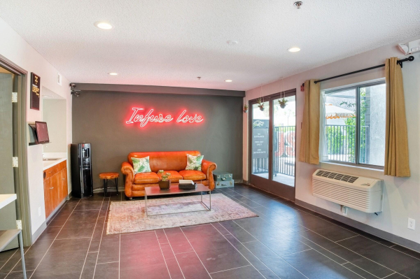 أفضل العروض ل ذانفاصيون بالم سبرينجس 