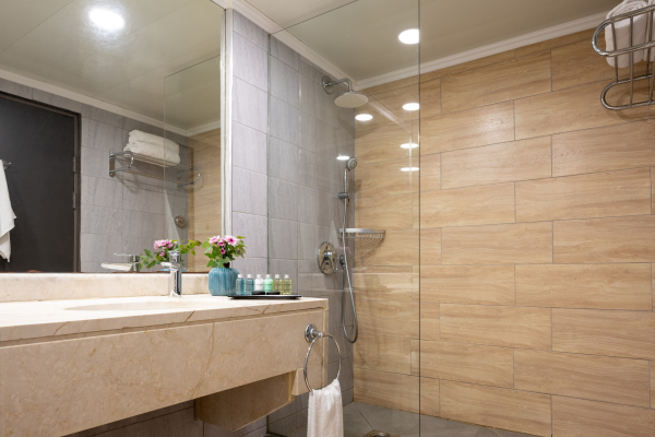 أفضل العروض ل leonardo كلاب dead sea ديد سي