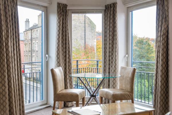 أفضل العروض ل  إيديمبورج