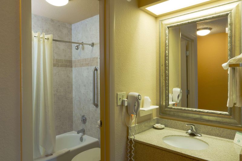 أفضل العروض ل فندق كاستيلو دل سول دايتونا بيتش 